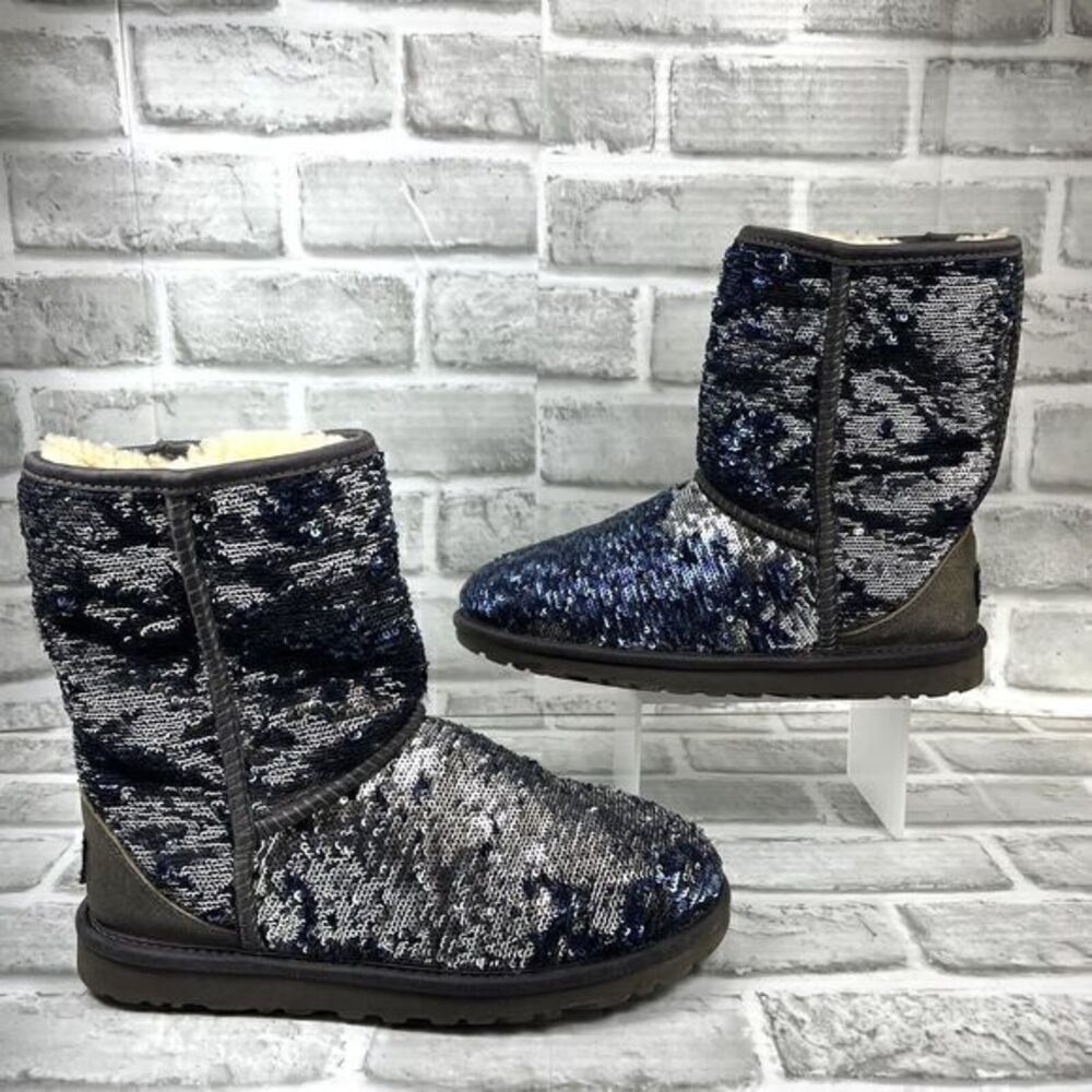 Ugg Women's Size 6 Classic Short Blue/Silver Sequin Sparkles Winter Boots
